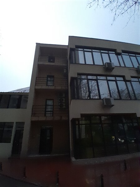 se inchiriaza spatiu comercial 600 mp zona Dristor